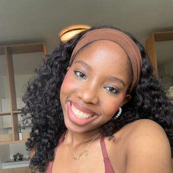 Babysitter in Prague: Shantel