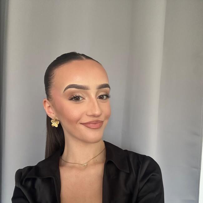 Babysitter in Bussy-Saint-Georges: Nora