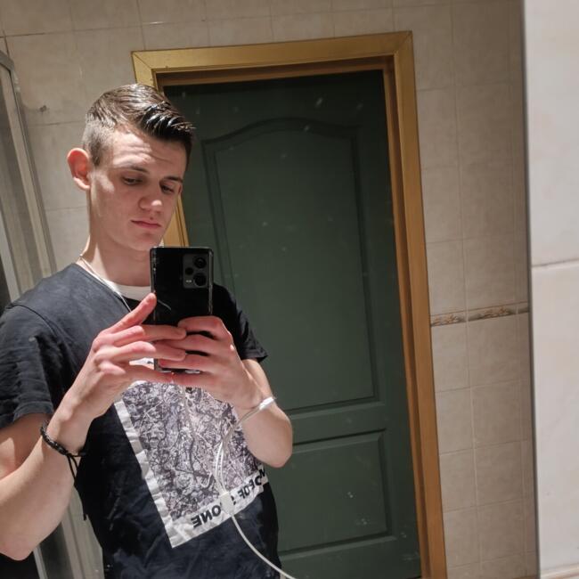 Baby-sitter à Mons: Brandon