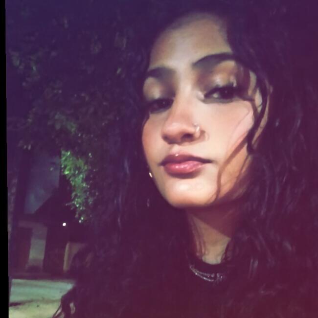 Babá em Caratinga: Lavinia