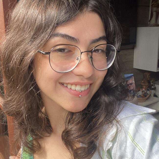 Babysitter in São José (São José): Yasmin