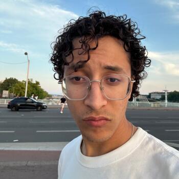 Babysitter in Nice: Raphaël