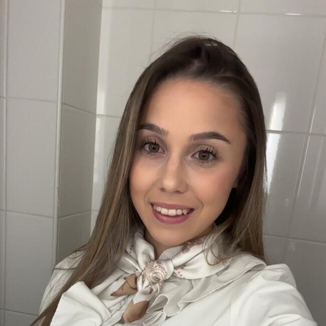 Babysitter in Launaguet: Clea