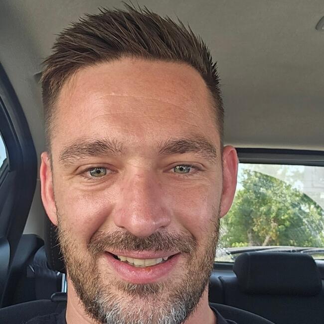 Babysitting job in Mesa Chorio: Jason