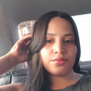 Babá em Governador Valadares: Karol