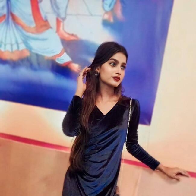 कोलकाता में बेबीसिटिंग की नौकरी: Shradha