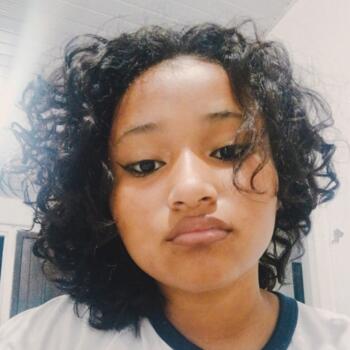 Babysitter in Palhoça: Maria