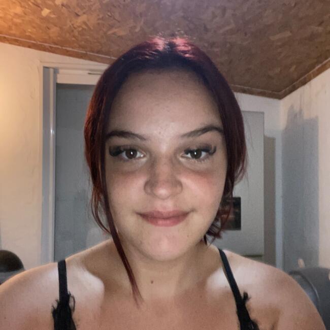 Babysitter in Cavalaire-sur-Mer: Ines