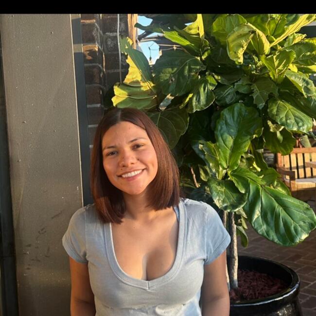 Babysitter in Sydney: Maria Paula