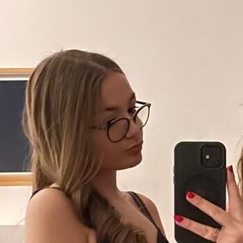 Babysitter in Corné: Lola