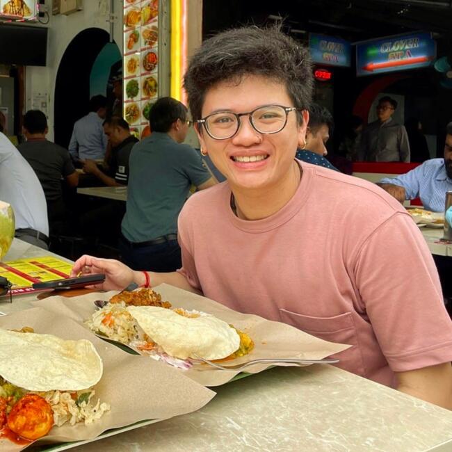 Babysitter in Singapore: Alexander