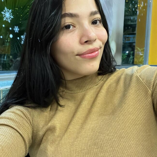 Babysitter in Clermont-Ferrand: Maria Fernanda