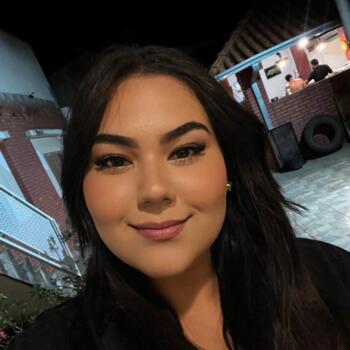 Babysitter in Los Angeles: Julia