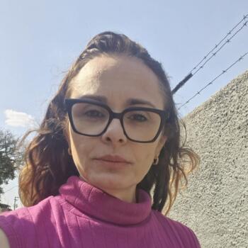 Babysitter Jacareí: Lillian