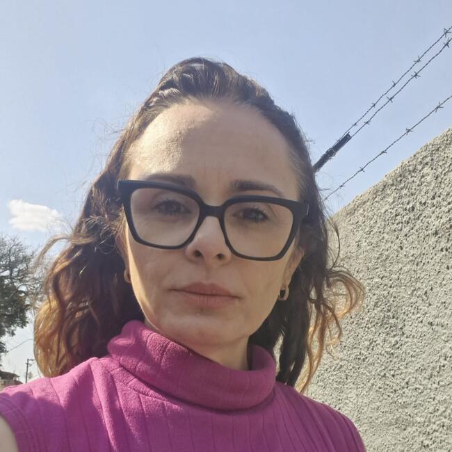 Babá em Jacareí: Lillian