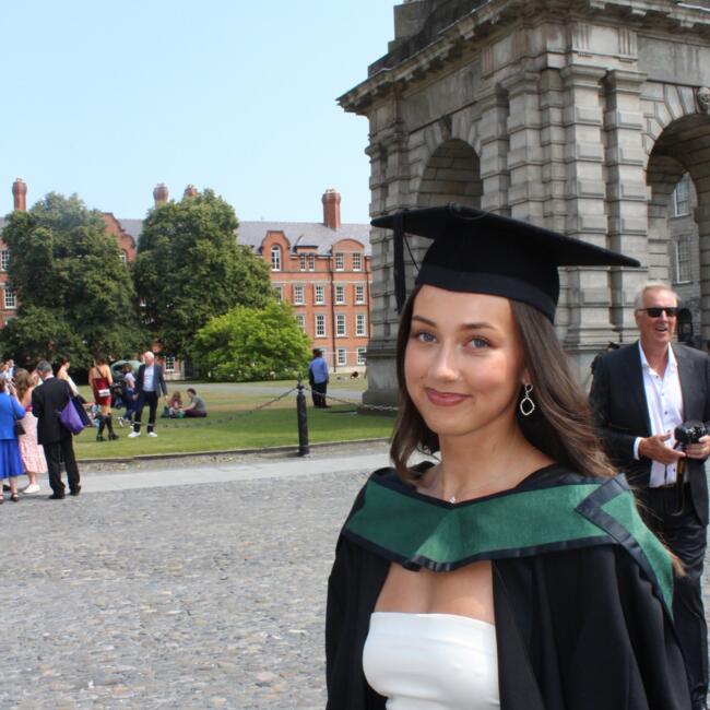 Babysitter in Melbourne: Helen