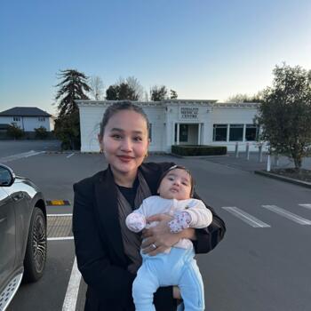 Babysitting job in Christchurch: babysitting job Samikshya