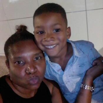 Babysitter in Vallejuelo: Bethania