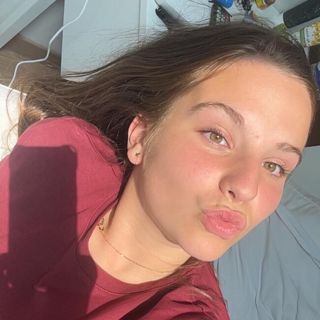 Babysitter in Aubevoye: Eva