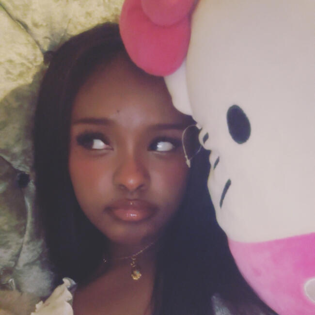 Babysitter in Swansea: Rawya