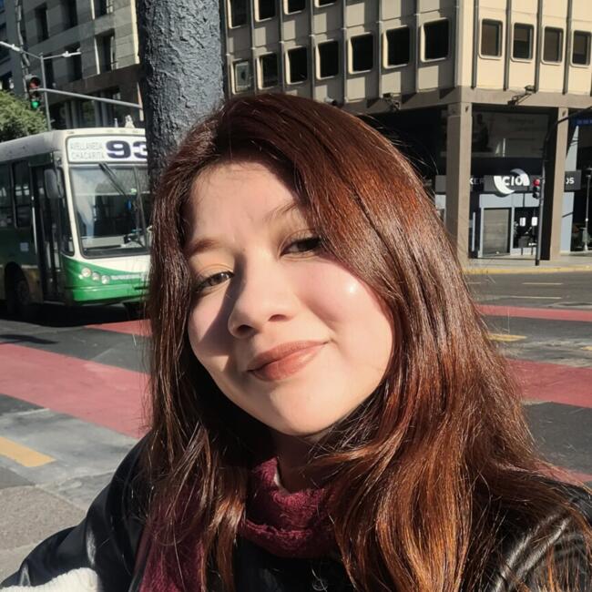 Babysitter in Buenos Aires: Lucia Mailen
