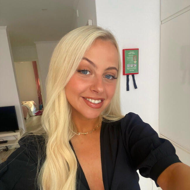 Babysitter in Dún Laoghaire: Amy