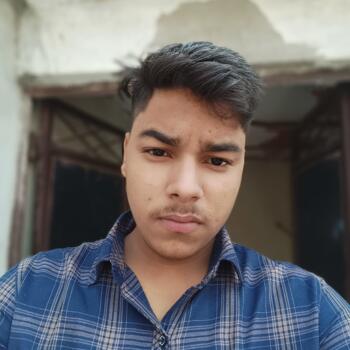 Babysitting job in Delhi: babysitting job Nitesh