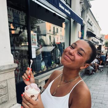 Babysitter in Chaponost: Lousie