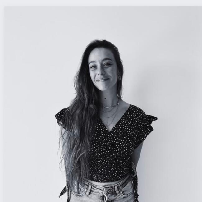 Job de garde d'enfants à Linguizzetta: Ophélie