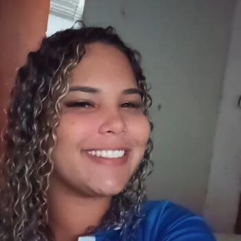 Babá Cariacica: Karolaine