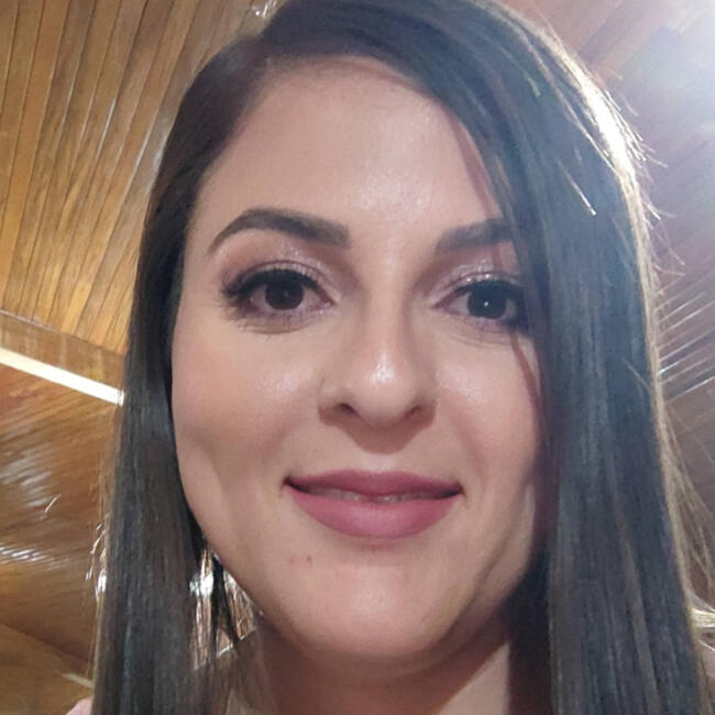 Trabajo para niñera en Heredia: Andrea