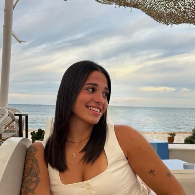 Babysitter in Sant Adrià de Besòs: Andrea