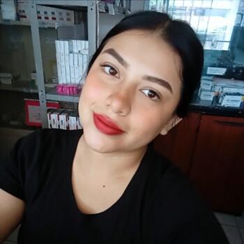 Babysitter in Jipijapa: Evelyn