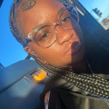 Babysitter Apple Valley (California): Olivia