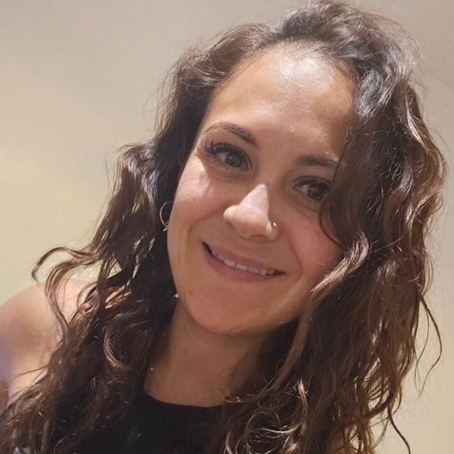 Babysitter in Issy-les-Moulineaux: Cyndie