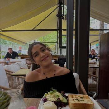 Babysitter Zandhoven: Rania