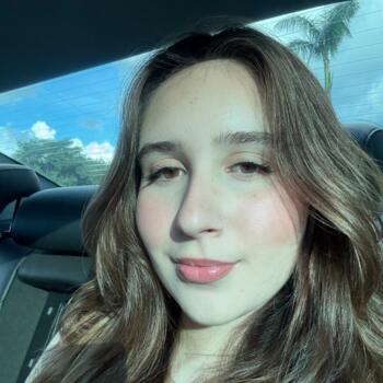 Babysitter Brasília: Giovanna