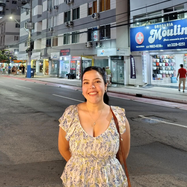 Babysitter in Luque: Camila