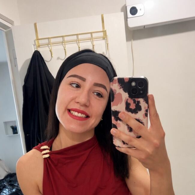 Babysitter in Amiens: Laura