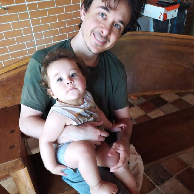 Emprego de babá em Goiânia: Carlos