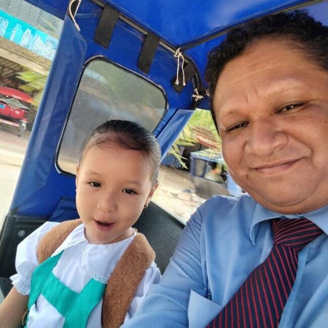 Trabajo para niñera en Pucallpa: Fernando