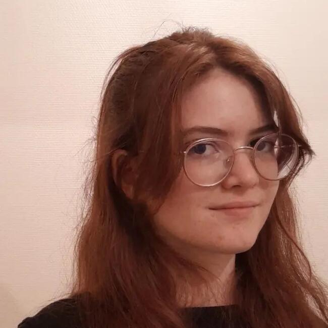 Babysitter in Besançon: Lucie