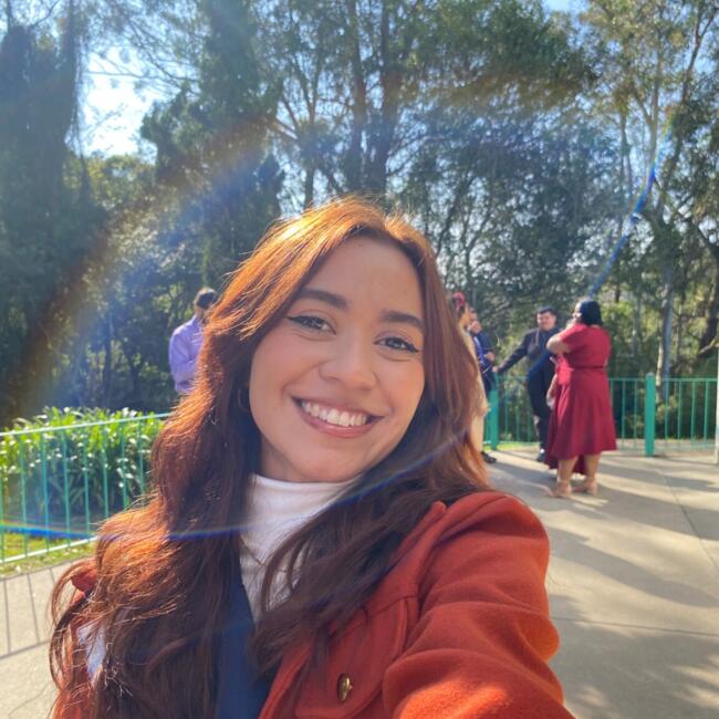 Babysitter in São Vicente: Bruna Luiza