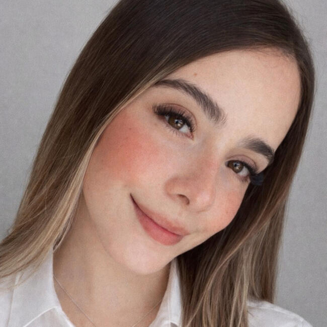 Babysitter in Brooklyn: Betzabe