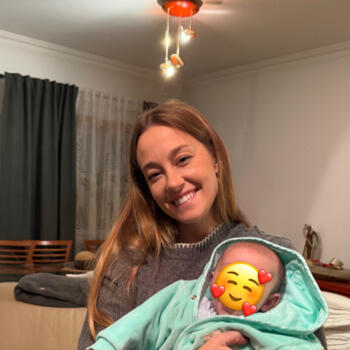 Babysitter em Santa Iria da Azóia: Mariana