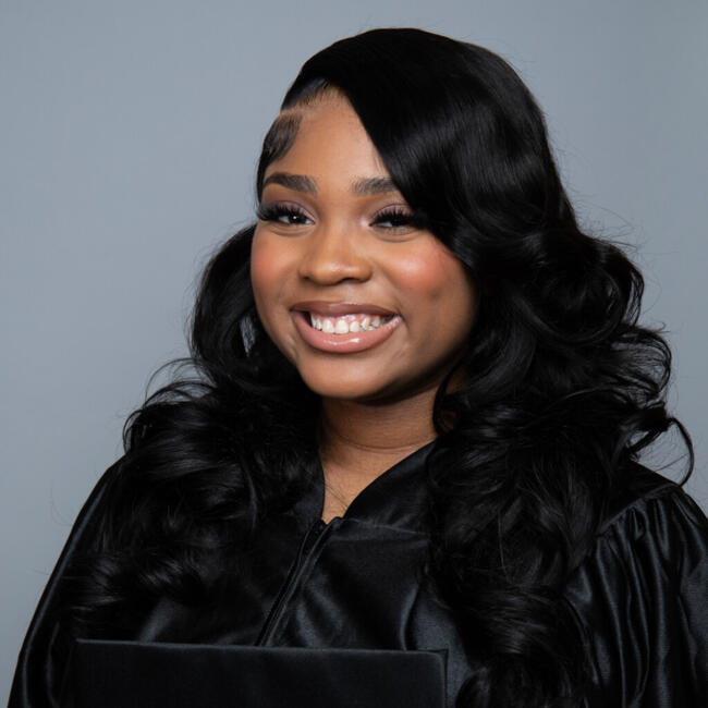 Babysitter in Brooklyn: Samara