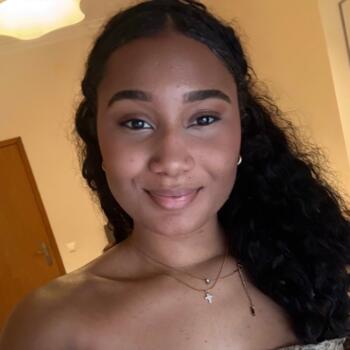 Babysitter in Santarém: Eliana