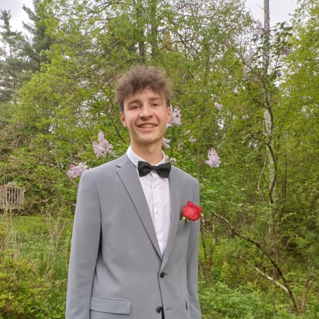 Babysitter in Andouillé: Lenny