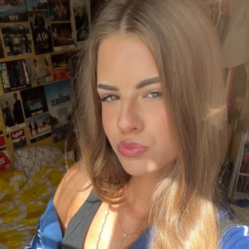 Baby-sitter in Paris: Charlotte