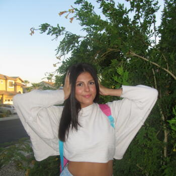 Babysitter Henderson: Macy